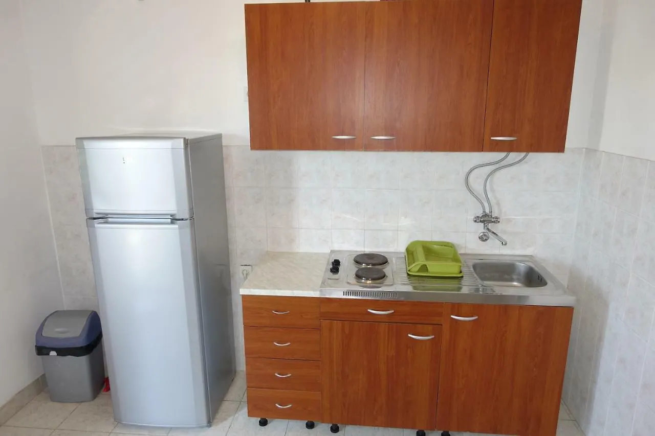Apartment Dede Nin