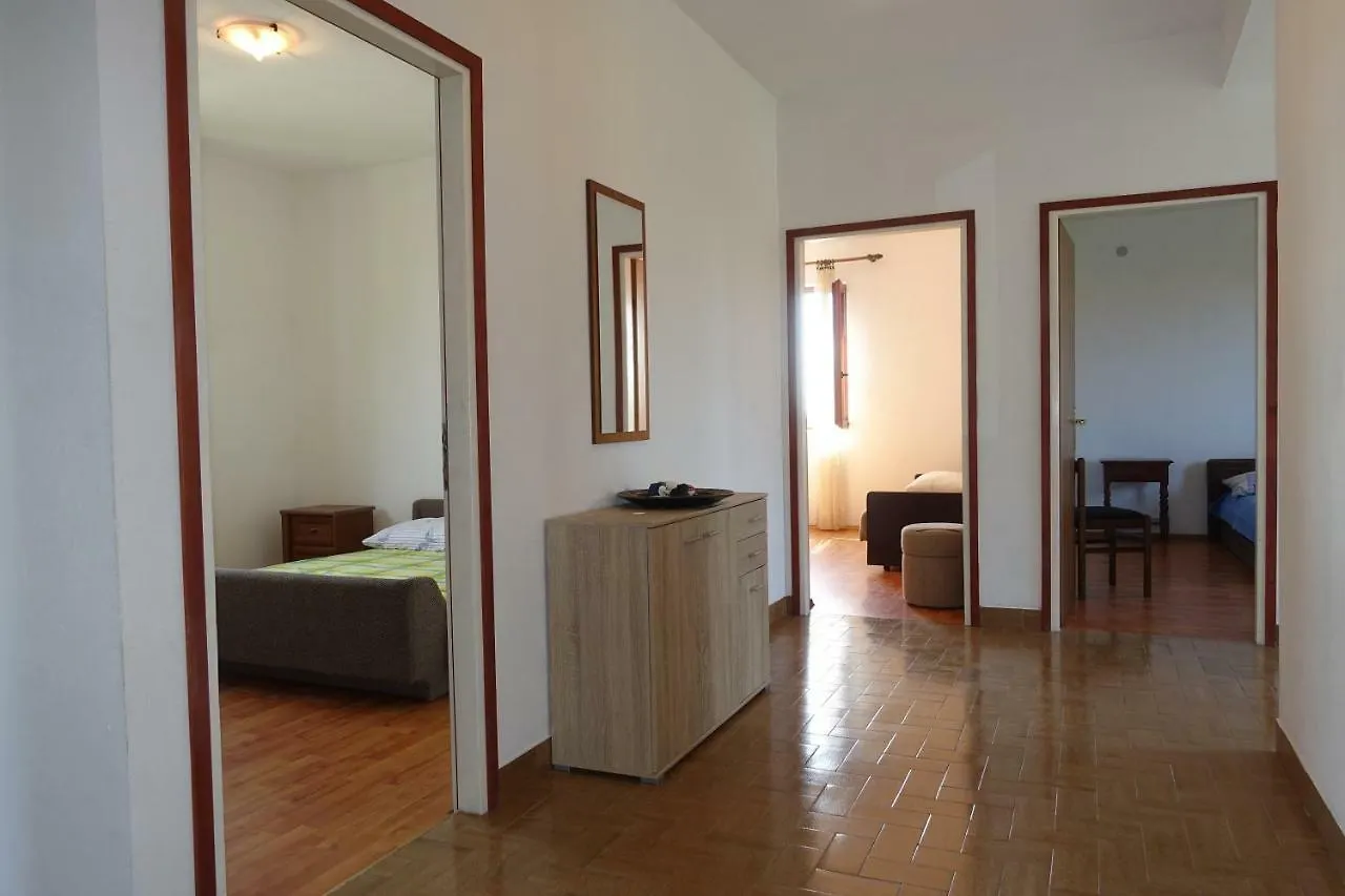 Apartment Dede Nin Chorvatsko